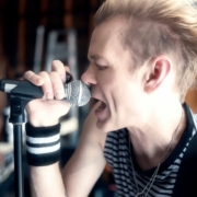 news_2023-09-28_Sum-41-new-song-Landmines