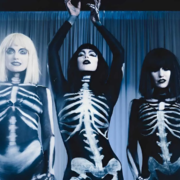news_2023-10-31_Kat-Von-D-new-single-Vampire-Love