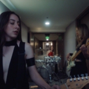 news_2025-05-04_HAIM single Down to be wrong